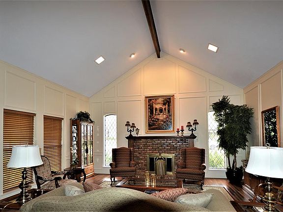 4th image of 3324 Hulings Ct