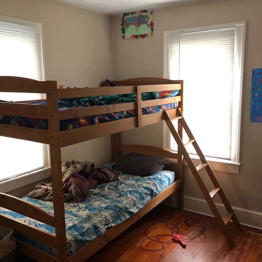 715 Churchill St — Photo 4