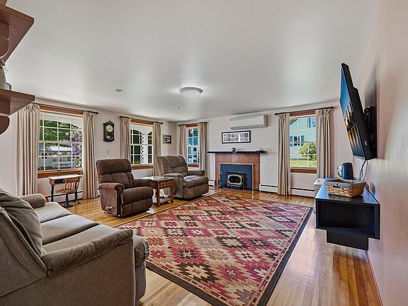 4th image of 24 Smith Street