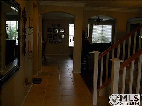 2nd image of 2204 Avenida Mara