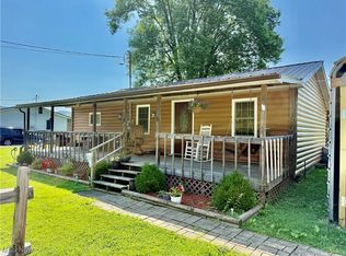 2917 Wells Lock Rd, Elizabeth, WV 26143