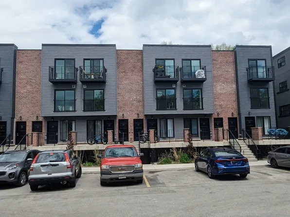 169 Lancaster St W #401, Kitchener, ON N2H 4T7