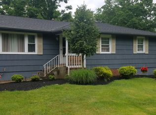 23 Woodland Dr, Northford, CT 06472