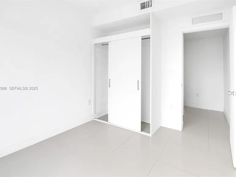 14462 SW 259th St — Photo 6