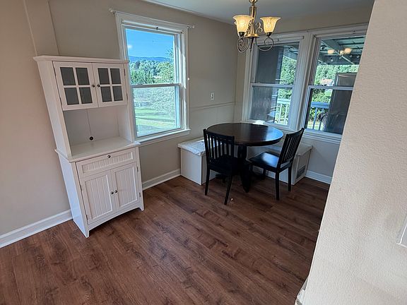 4th image of 605 Easton Rd
