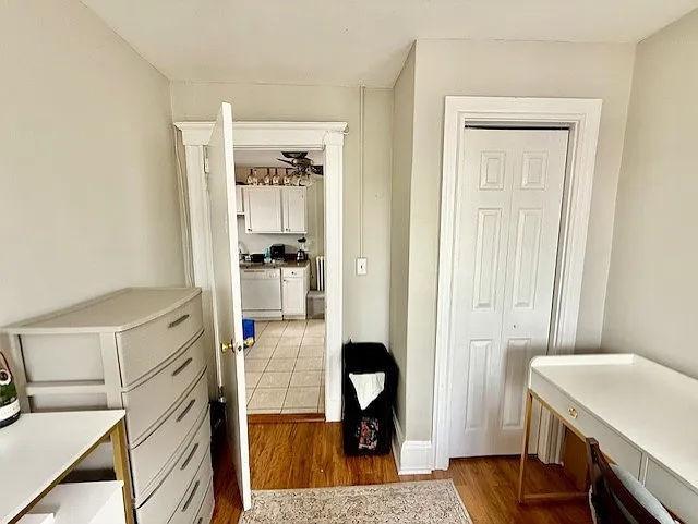 224 Hanover St #18 — Photo 12