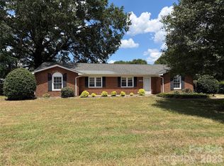 3025 Smith Farm Rd, Matthews, NC 28104