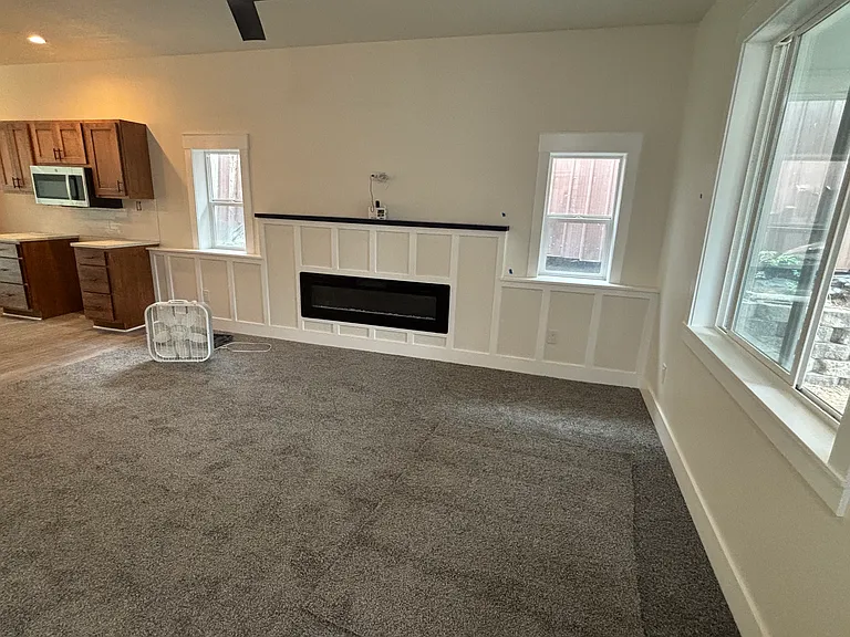 2929 Decatur St — Photo 2
