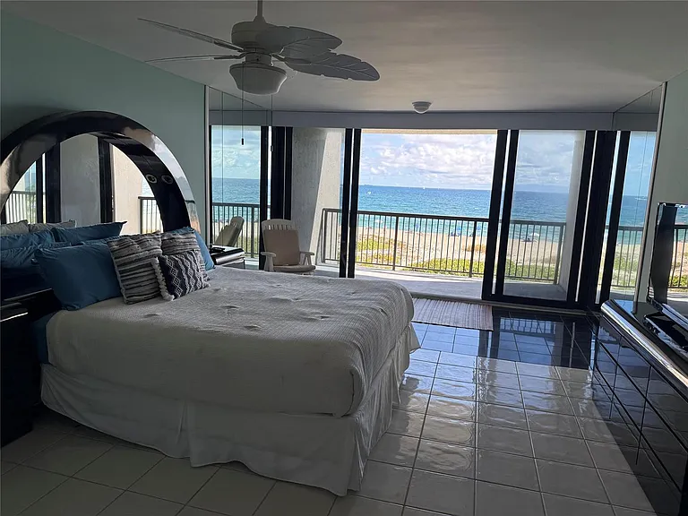 520 N Ocean Blvd #13 — Photo 8