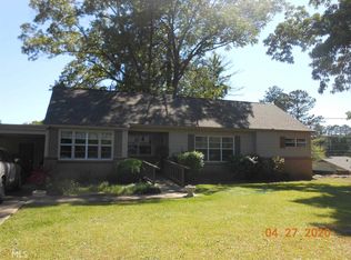1011 N 17th St, Lanett, AL 36863