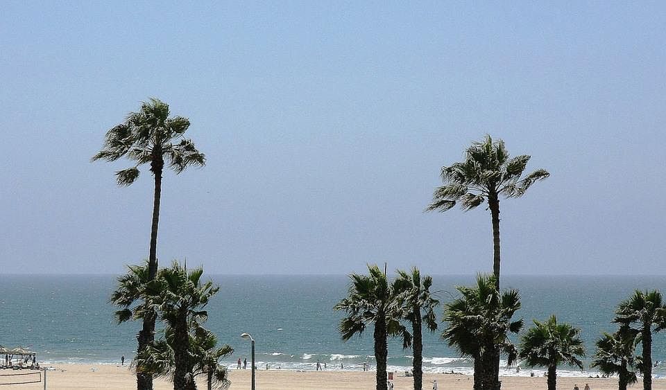 2nd image of 110 Ocean Park Blvd Unit 402