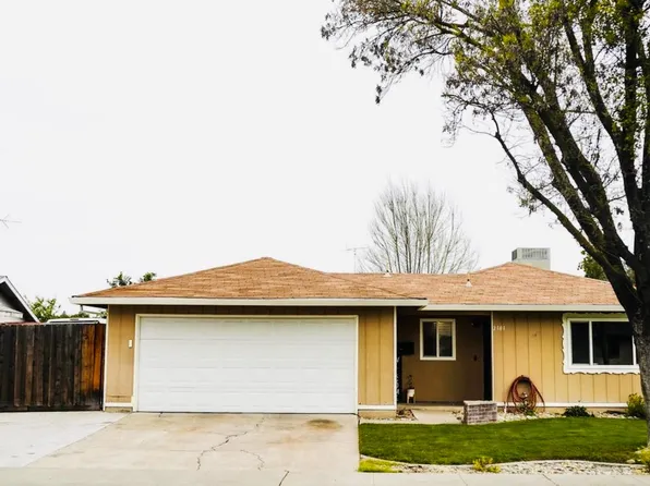 2101 Milford Ln, Modesto, CA 95355