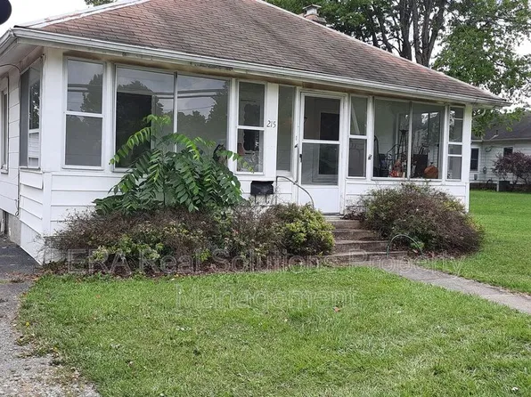 215 Chillicothe Ave, Hillsboro, OH 45133