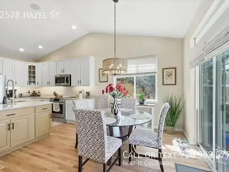 12528 Hazel St — Photo 15