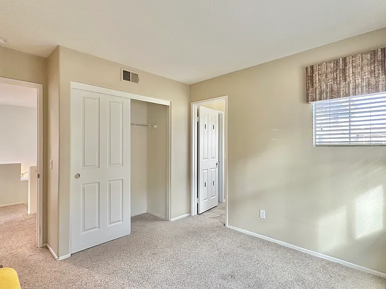 13686 Essence Rd — Photo 41