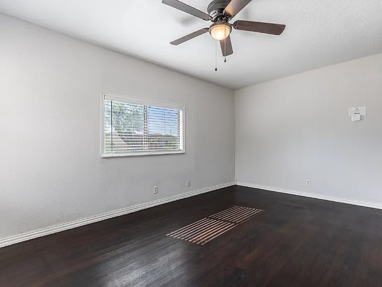 7802 Rimfire Dr — Photo 5