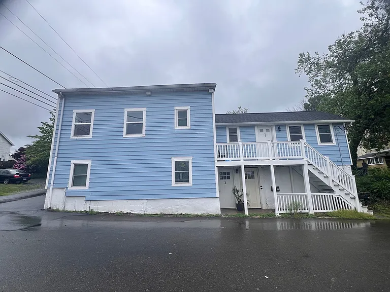 119 E Cedar St #1 — Photo 1