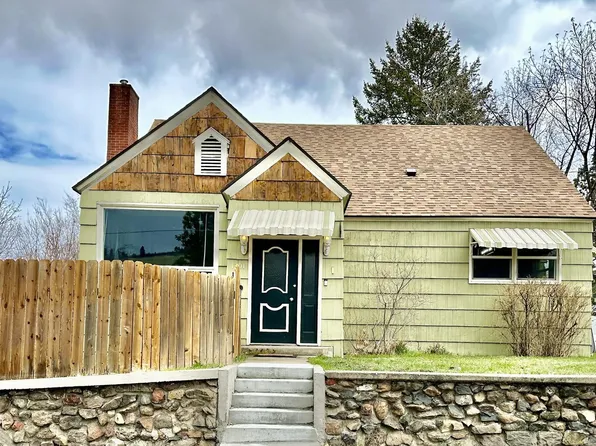1301 5th St, La Grande, OR 97850