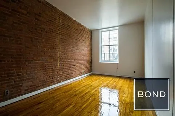 Rented by Bond New York | media 27