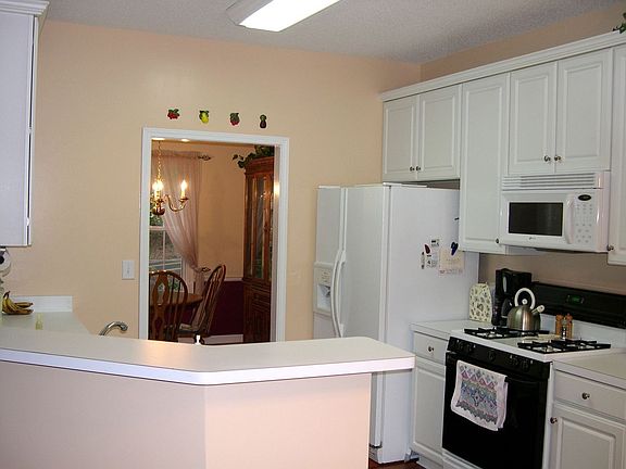 Light, Bright Kitchen