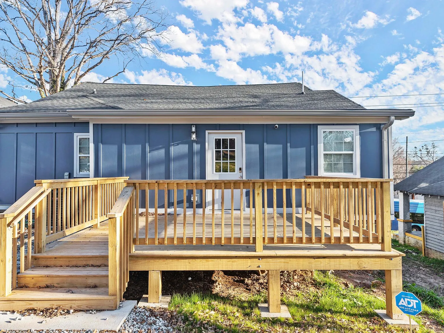 1690 Donald Lee Hollowell Pkwy NW — Photo 2