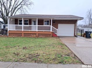 336 N 14th Ave, Canton, IL 61520