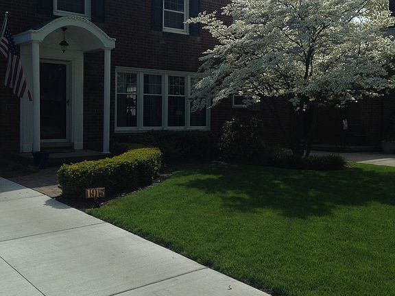 5th image of 1915 Kenmore Dr