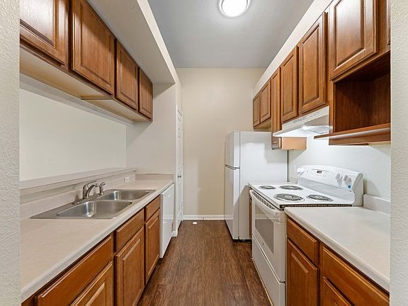 4th image of 518 Dukeway Dr Unit 3