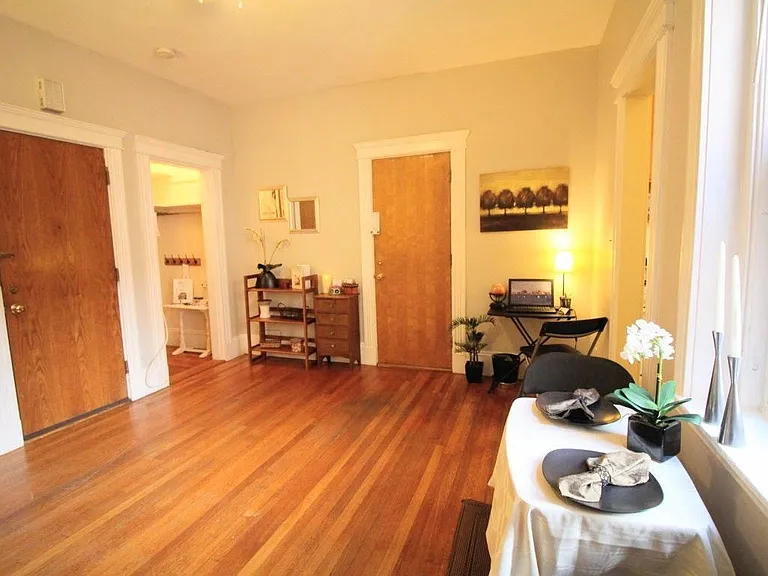99 Marion St #4 — Photo 3