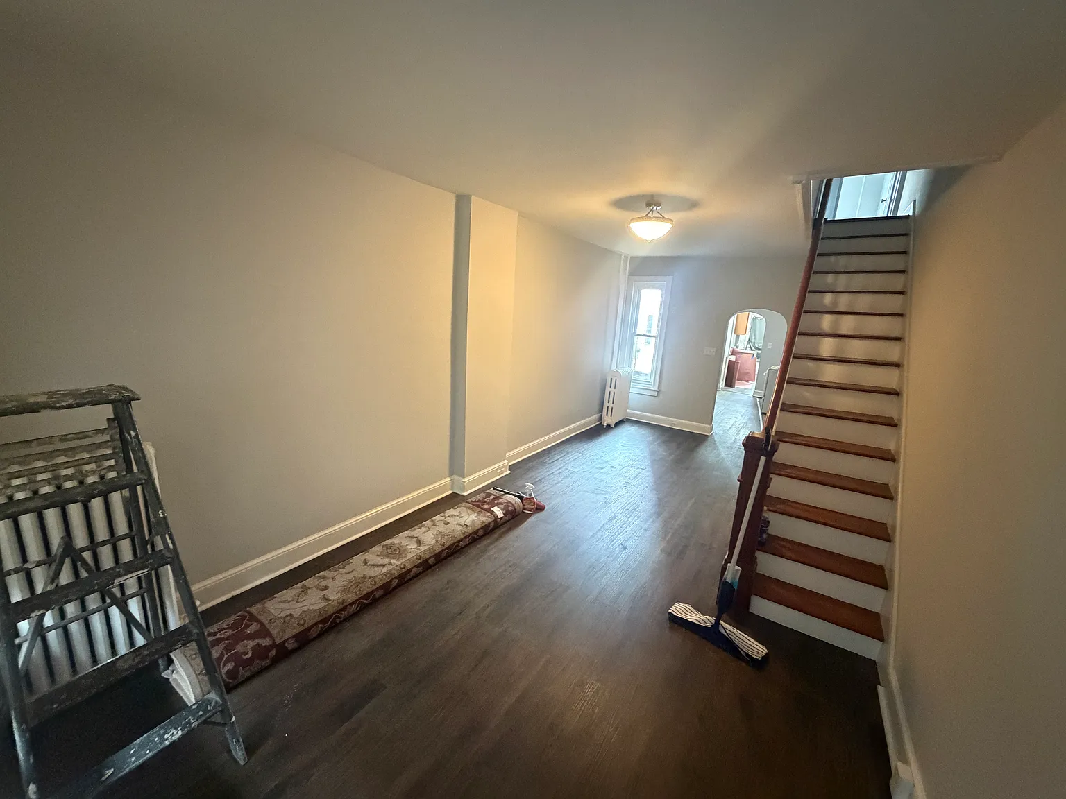 4 bed, 1367 sqft, $2,100 — Photo 2