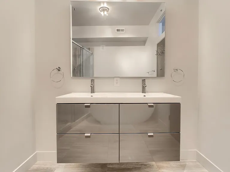 2103 W 32nd Ave #9 — Photo 25