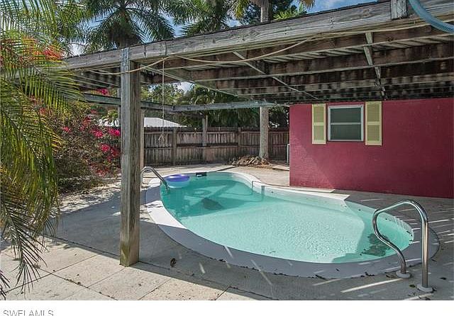 1st image of 2695 Ponce De Leon Dr