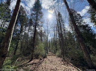 4233 Hardacre Trl, Houghton Lake, MI 48629