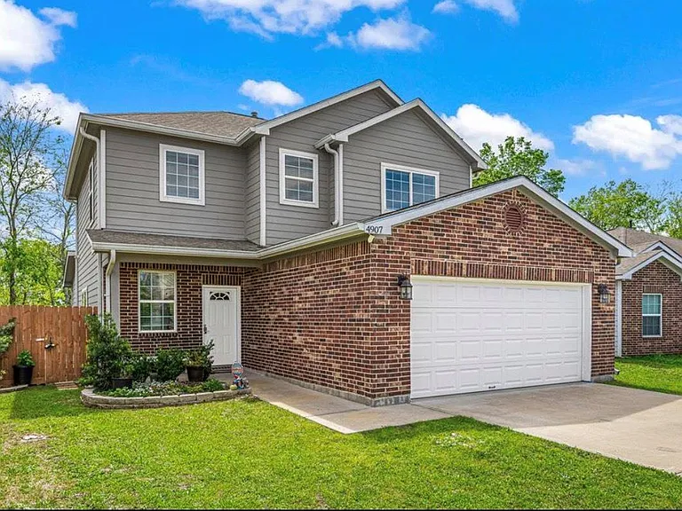 4907 Leamathew St — Photo 1