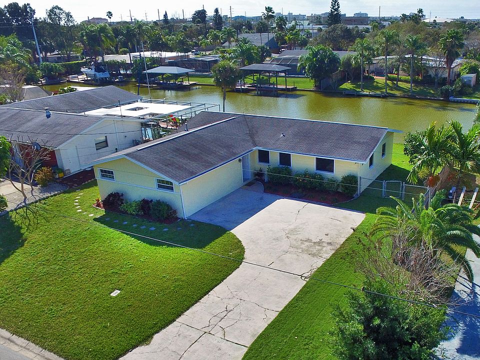 1st image of 331 Carmine Dr