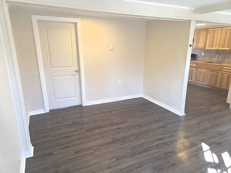 9 E Shore Ln #1A — Photo 4