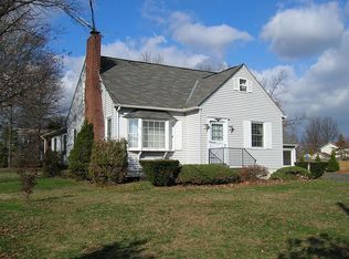 904 Forty Foot Rd, Hatfield, PA 19440