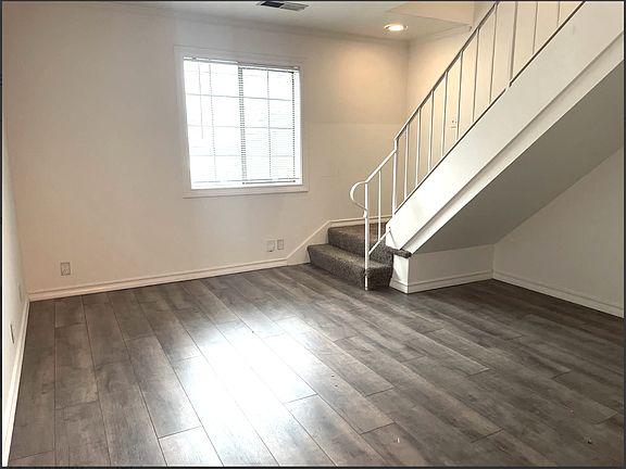 2nd image of 156 Huntley Ave #156
