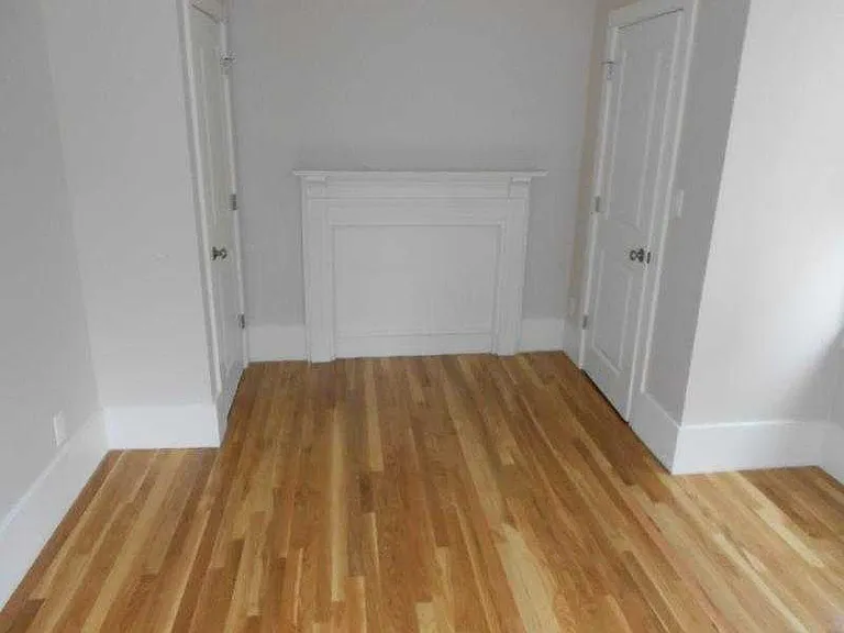 Mozart St — Photo 3