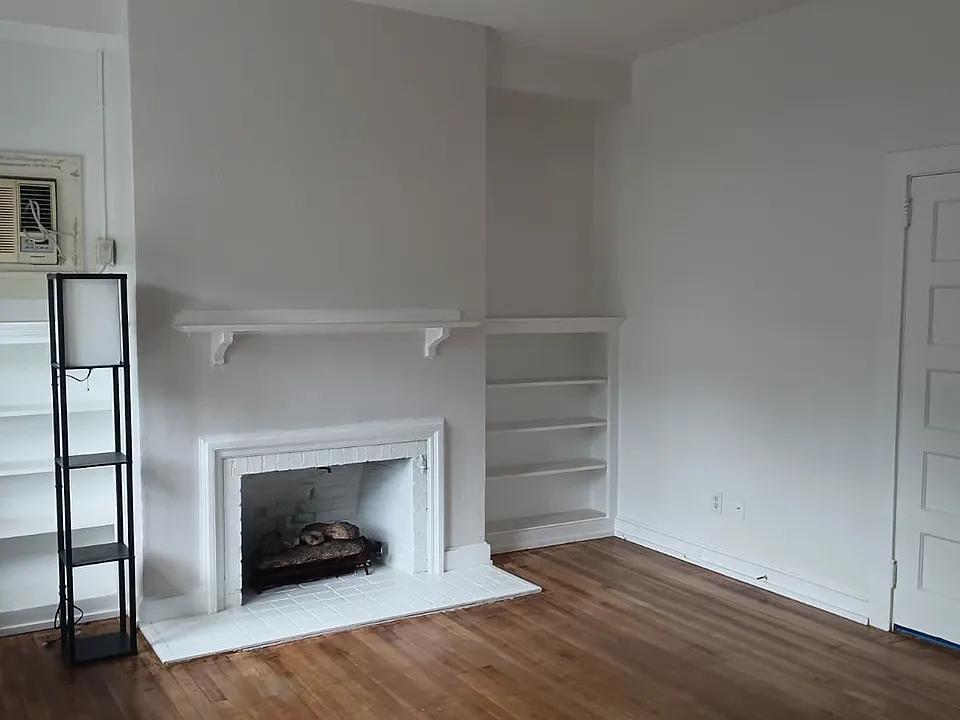 209 S Maple Ave #1