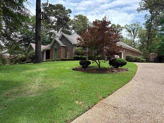 3rd image of 95 Pinnacle Dr