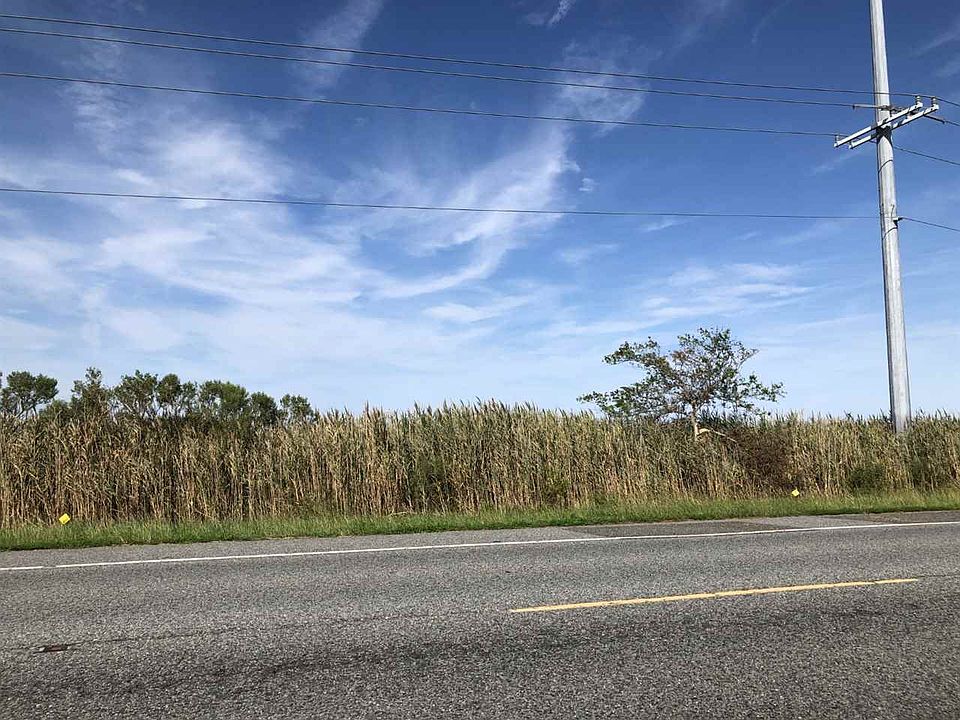 2nd image of 655 Stone Harbor Blvd