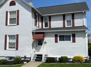 636 Park Ave APT 1, Ellwood City, PA 16117
