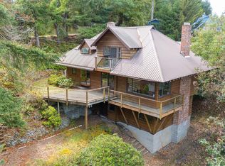 6697 Genoa Bay Rd, North Cowichan, BC V9L 5Y7