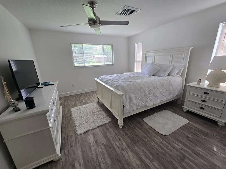 1707 Belvidere Rd — Photo 3