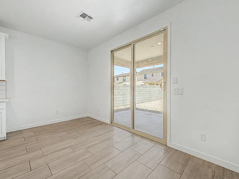 10984 W Pierce St — Photo 10