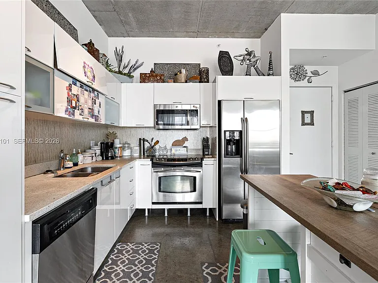 133 NE 2nd Ave #1215 — Photo 7