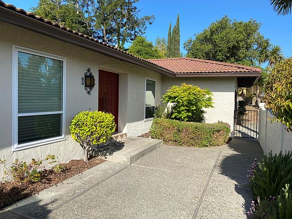 3rd image of 10267 Vista Knoll Blvd