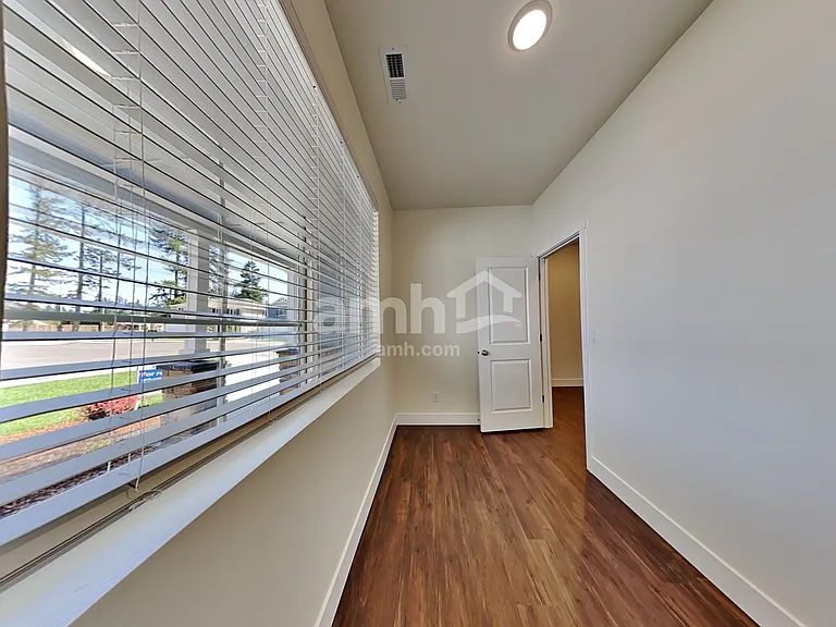 17629 26th Avenue Ct E — Photo 8