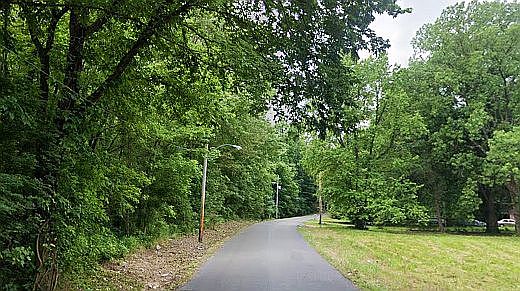 1st image of Hewlett Rd